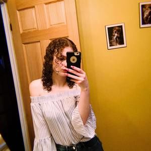 Meet your Posher, Jacinthe